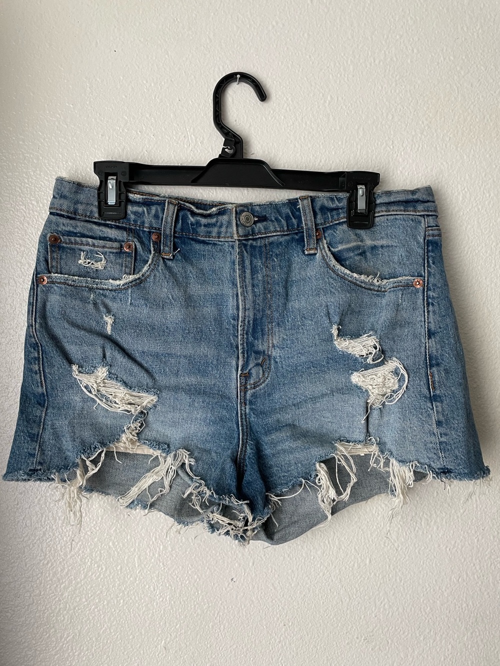 Abercrombie & Fitch The Mom short high rise